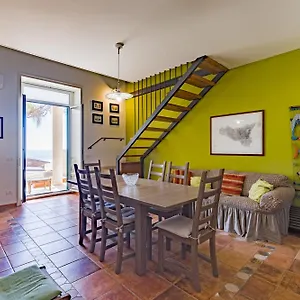 https://casa-del-glicine-marina-di-ragusa.sicilyhotelsitaly.net