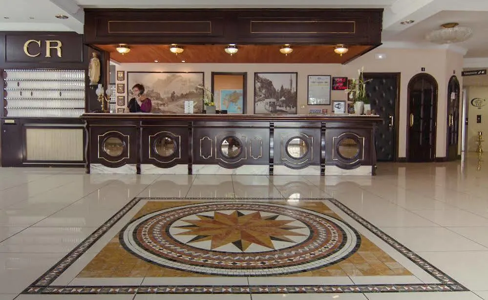 Hotel Christ Roi Lourdes Francia